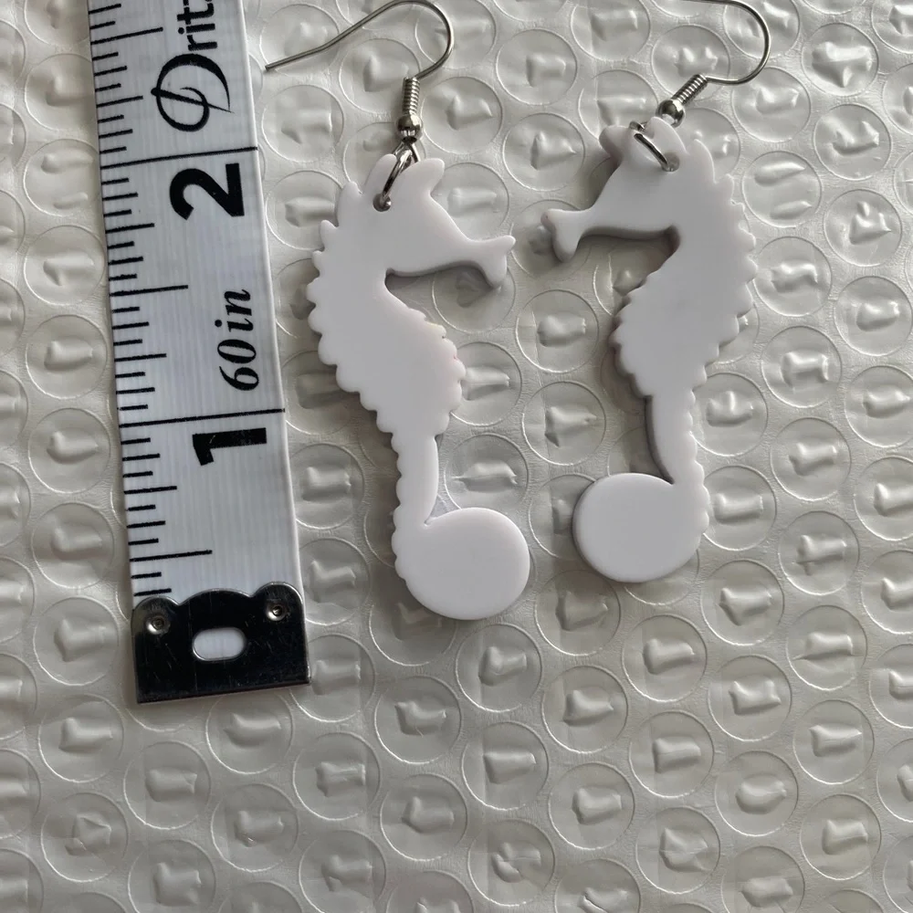 Cute Colorful Seahorse Design Dangle Earrings Bohemian Ocean Style‎ Acrylic